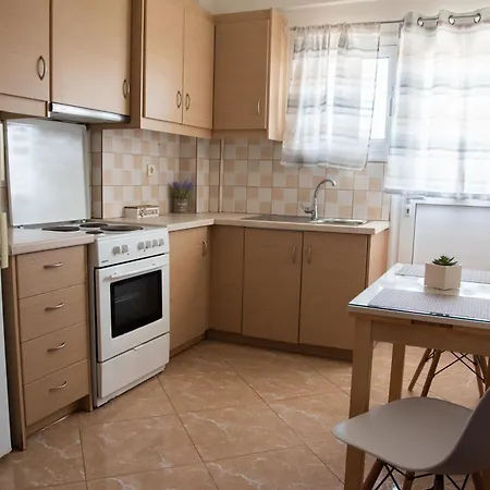 Modern At 2 Nea Artaki